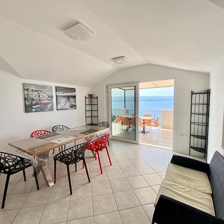 Apartmani Mateo 오미스 외부 사진